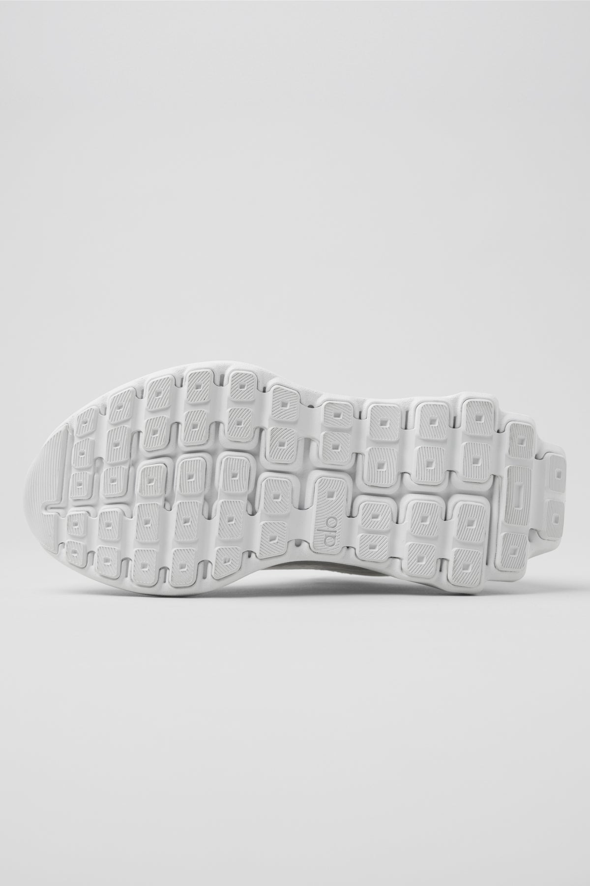 ALO Runner (Unisex) - White/White--4