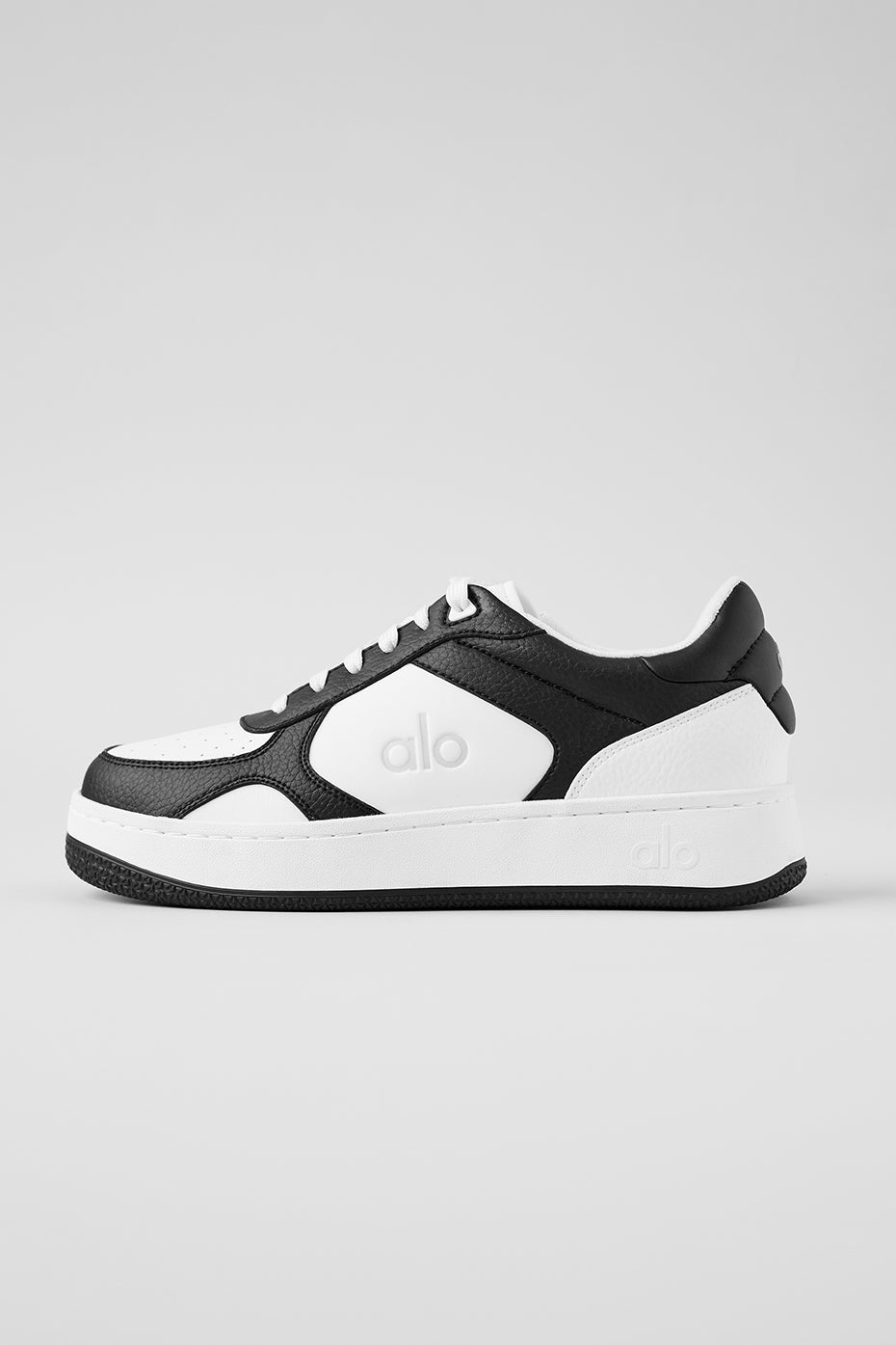 ALO Recovery Mode Sneaker (Unisex) - Black/White--0