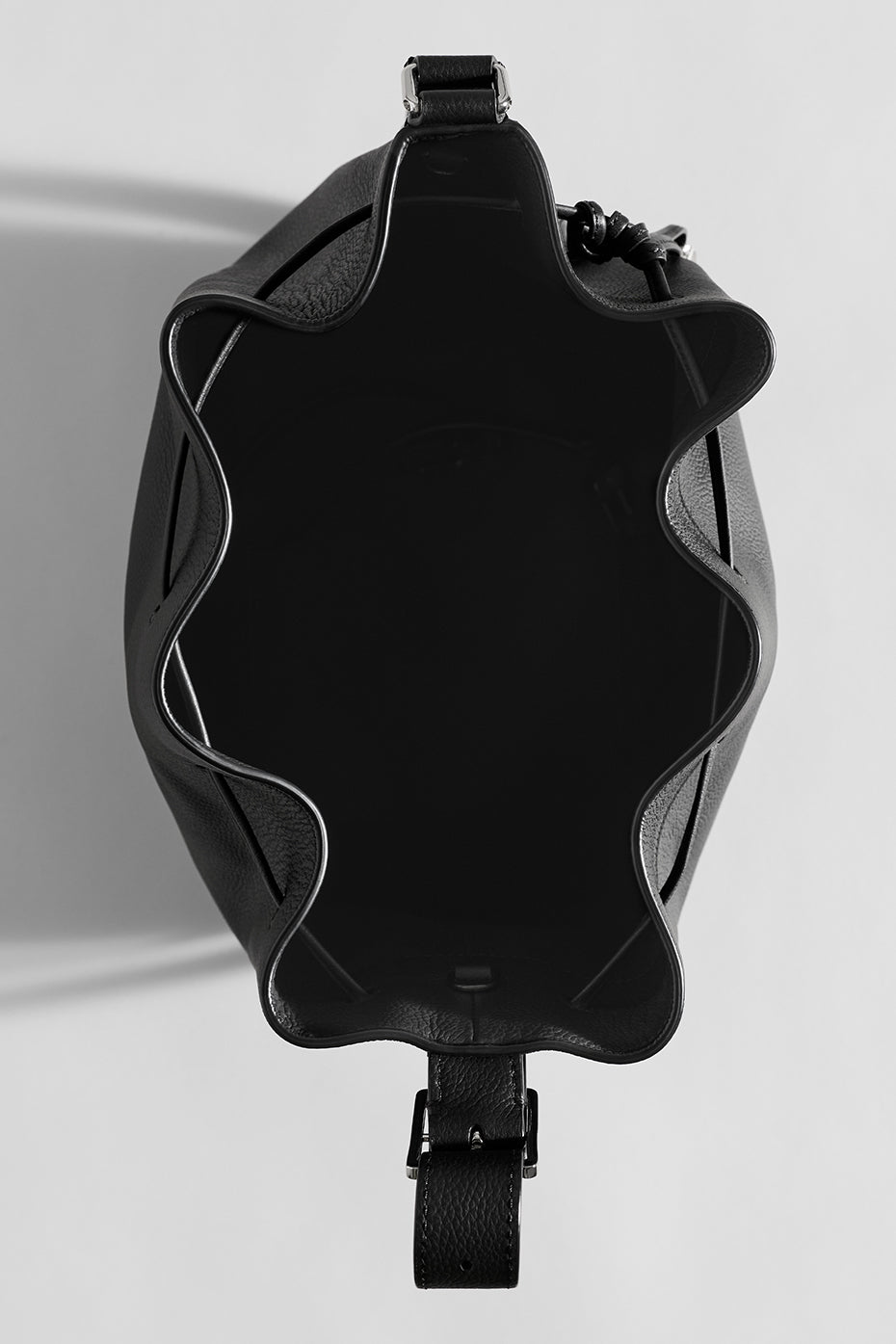 ALO Balance Bucket - Black Leather--5