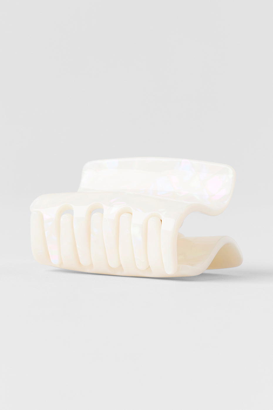 Effortless Claw Clip - White Pearl--3