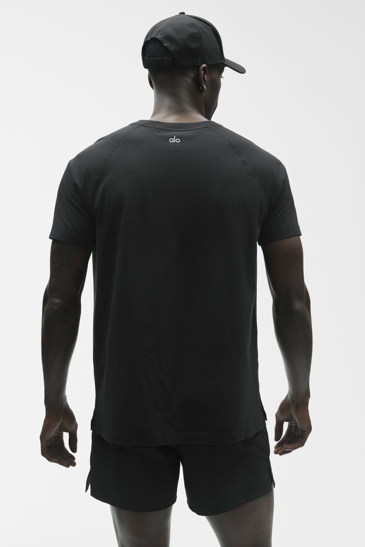 ALO Vapor Crewneck Short Sleeve - Black--1