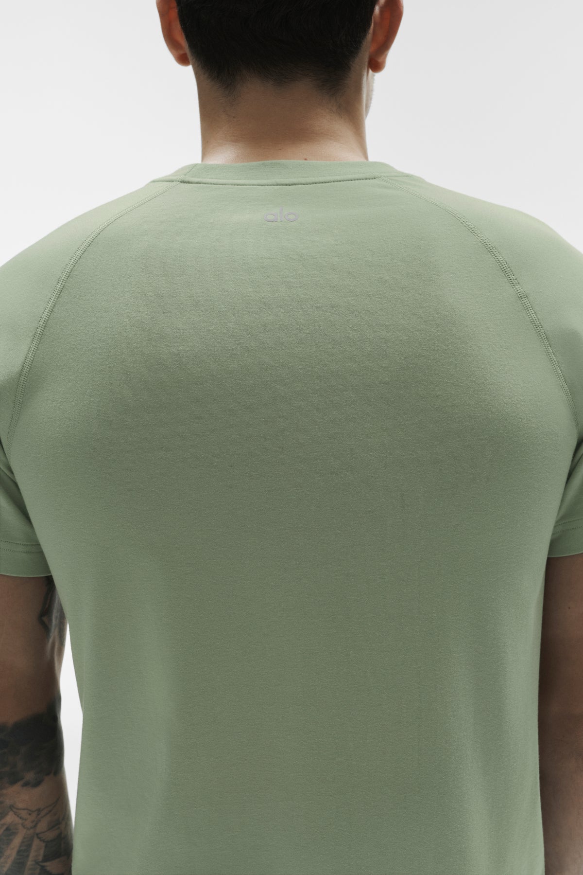 ALO Vapor Crewneck Short Sleeve - Dune Grass--2