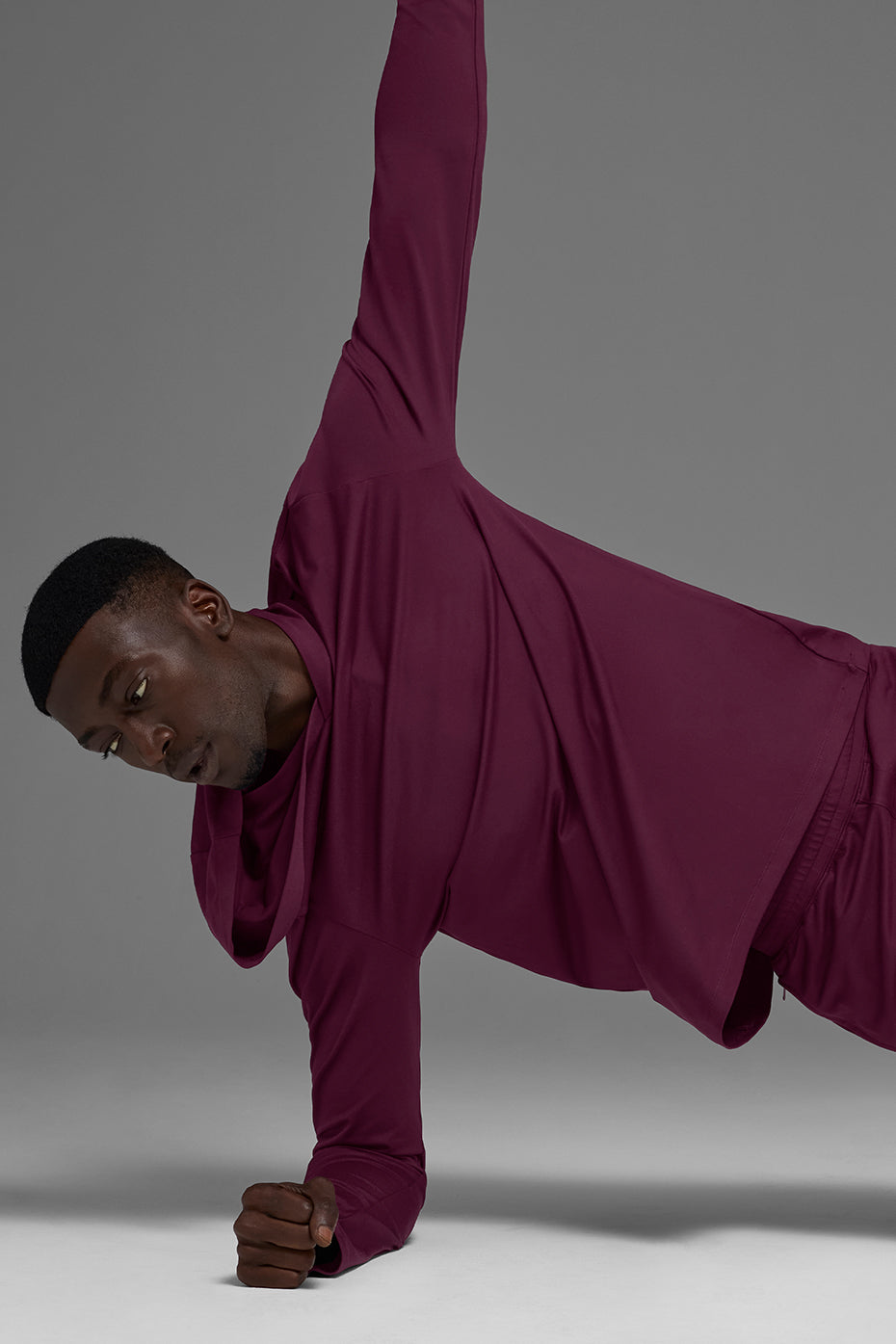 Conquer Reform Long Sleeve With Hood - Burgundy--4