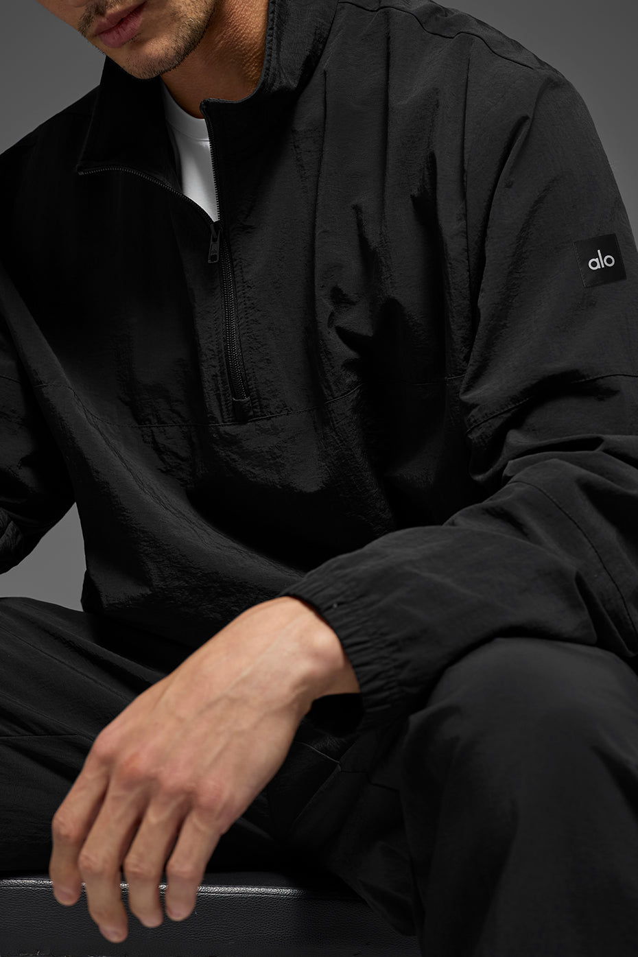 Light Weight Takeaway Track Pullover - Black--3