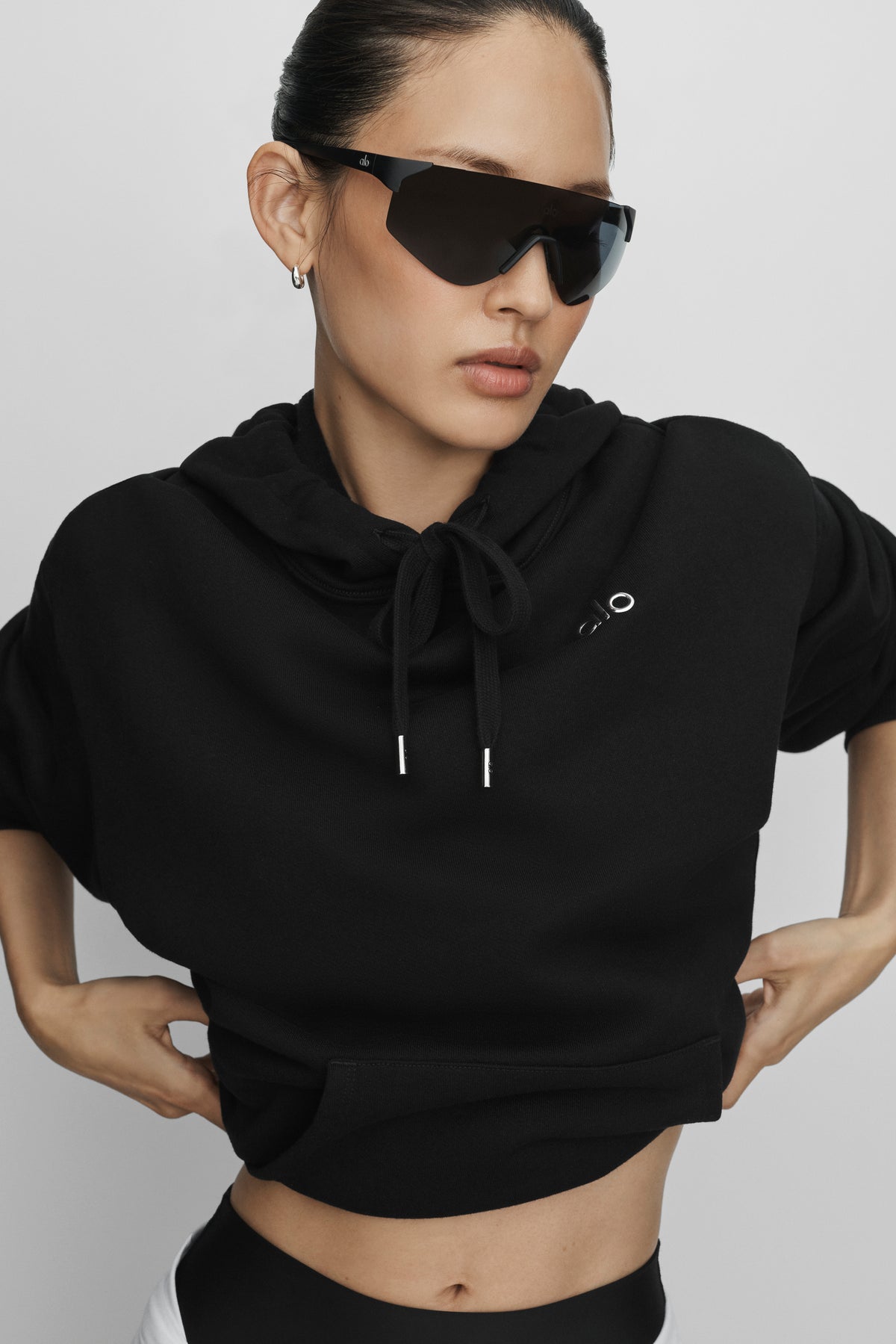 Accolade Hoodie - Black--2
