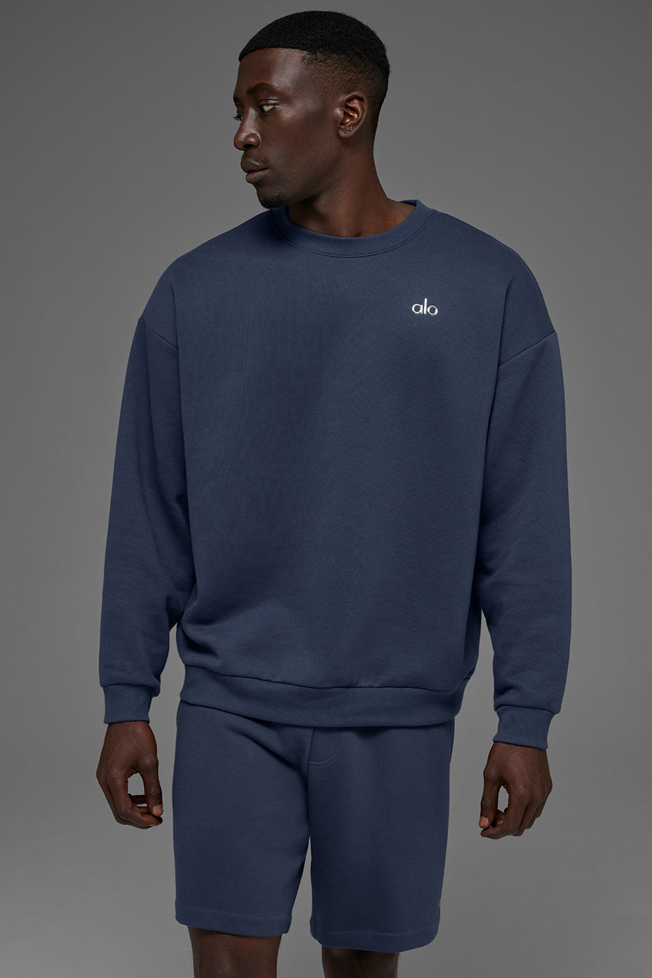 Accolade Crew Neck Pullover - Navy--0