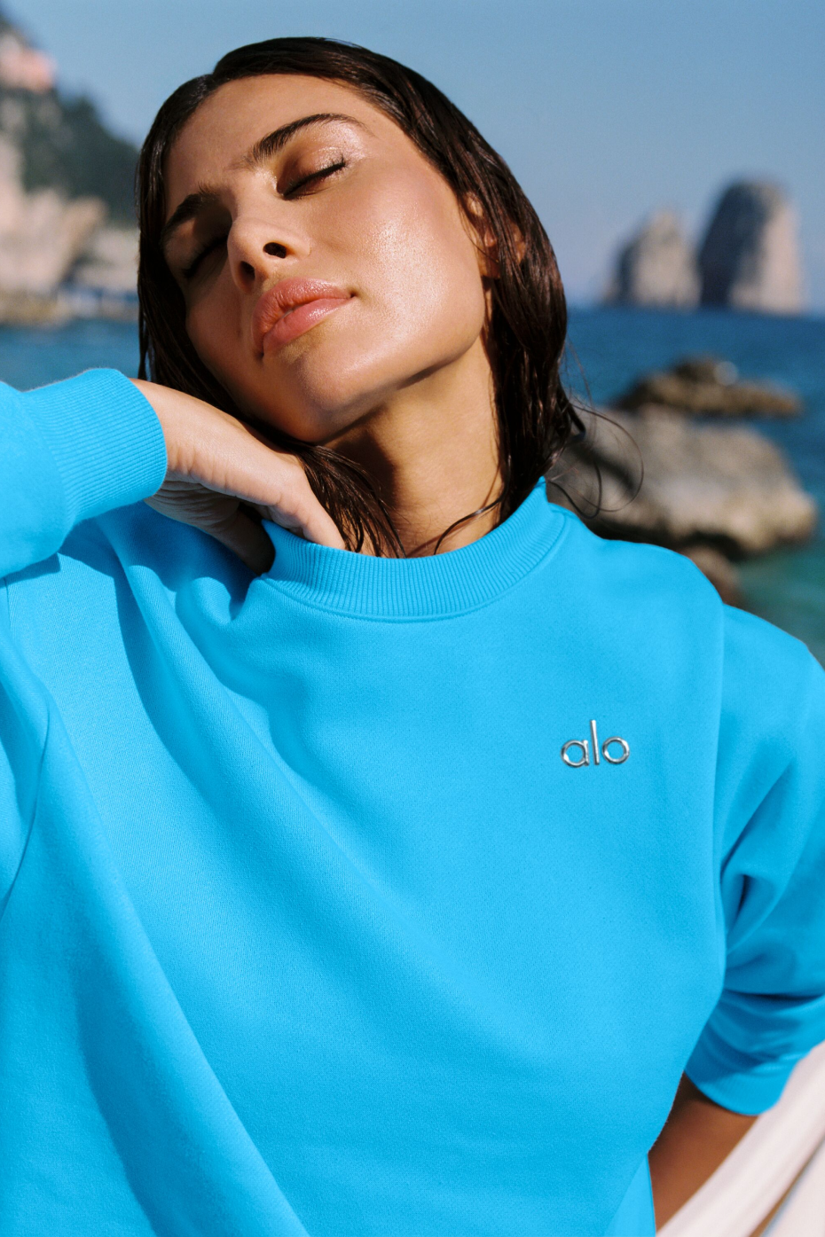Accolade Crew Neck Pullover - Azure Blue--0