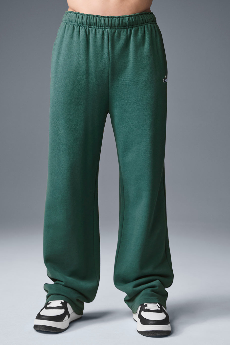 Accolade Straight Leg Sweatpant - Winter Ivy--0