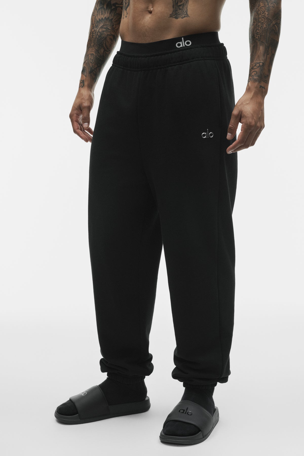 Accolade Sweatpant - Black--0