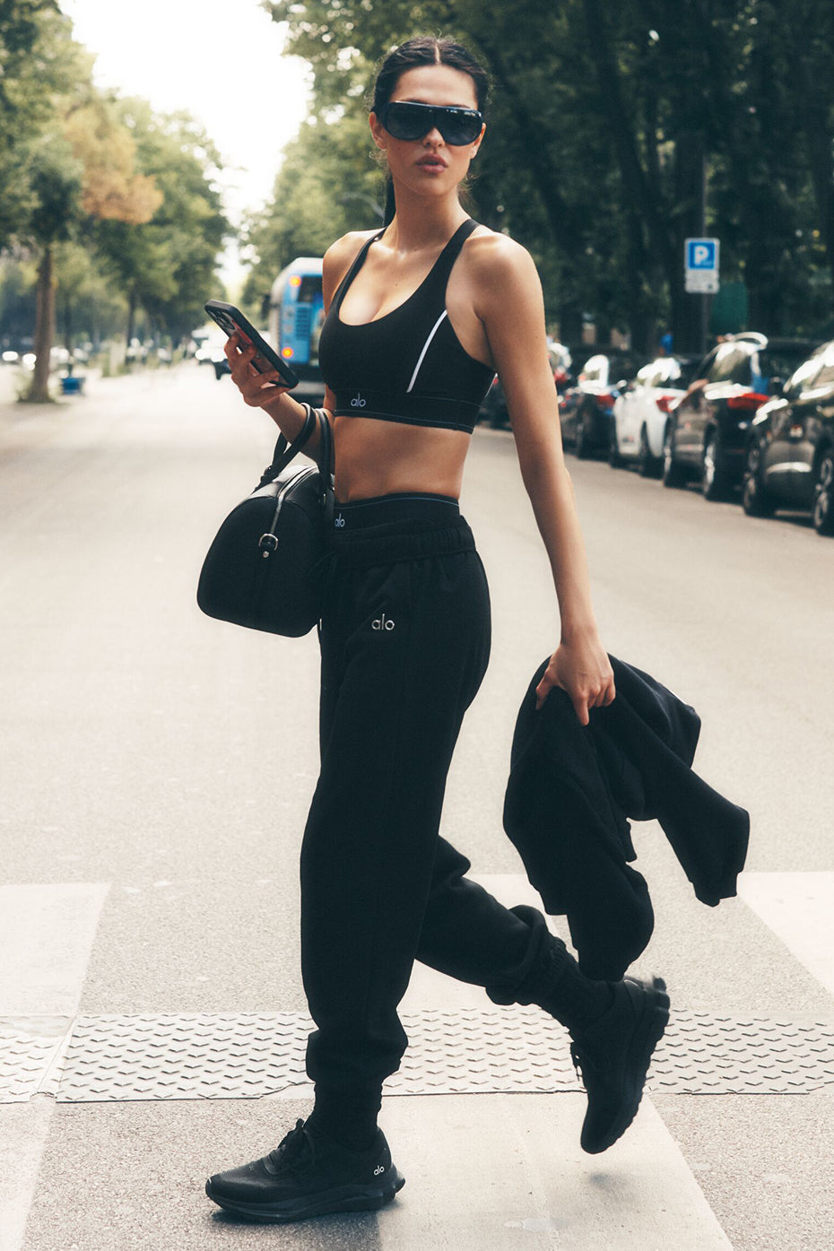 Accolade Sweatpant - Black--0