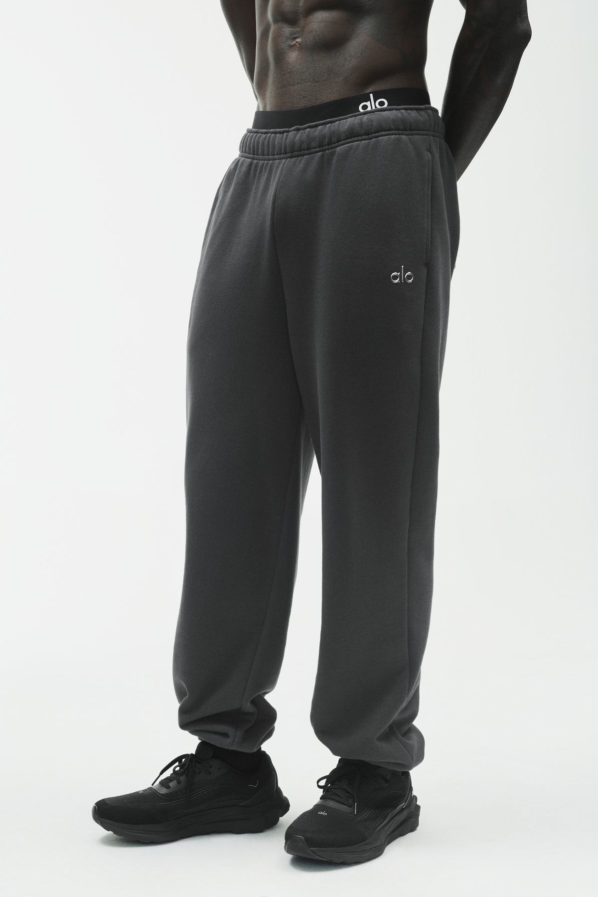 Accolade Sweatpant - Anthracite--1