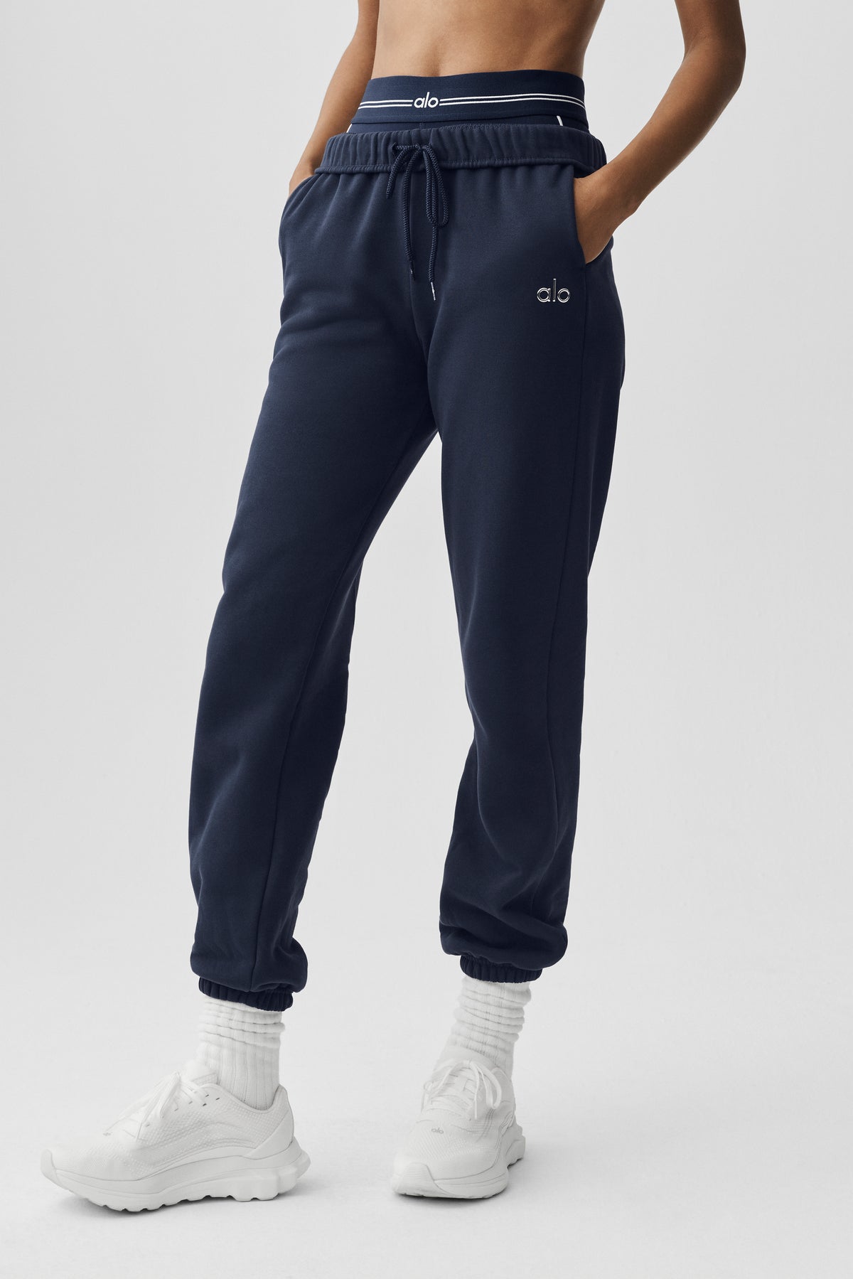 Accolade Sweatpant - Navy--1