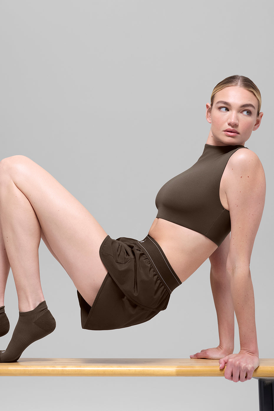 ALO Softsculpt Capped Out Short Sleeve - Espresso--3