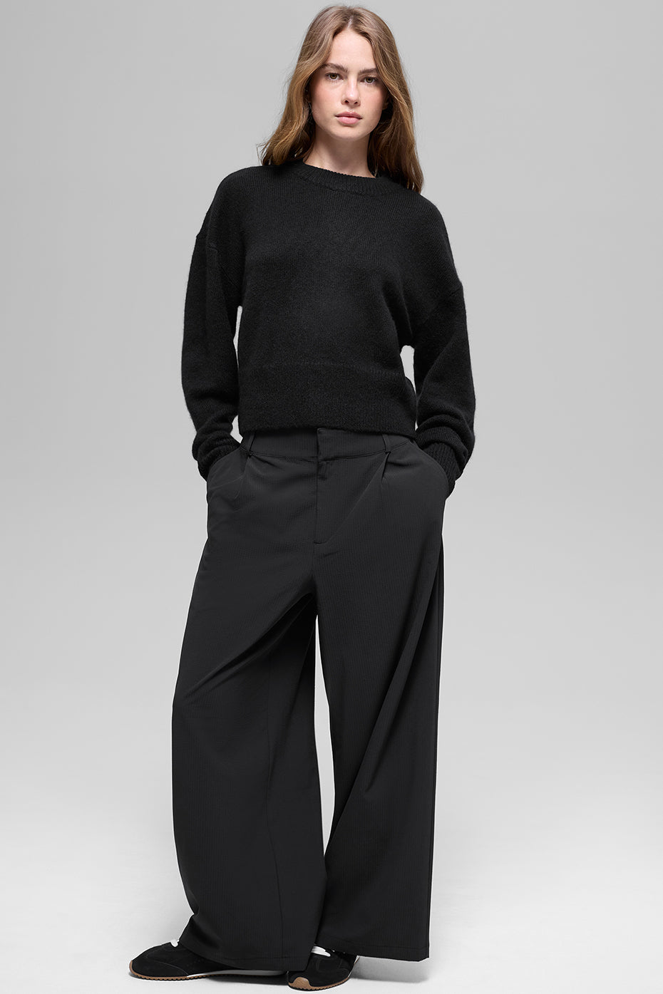 Wool Cashmere Cropped New Class Crewneck Sweater - Black--4
