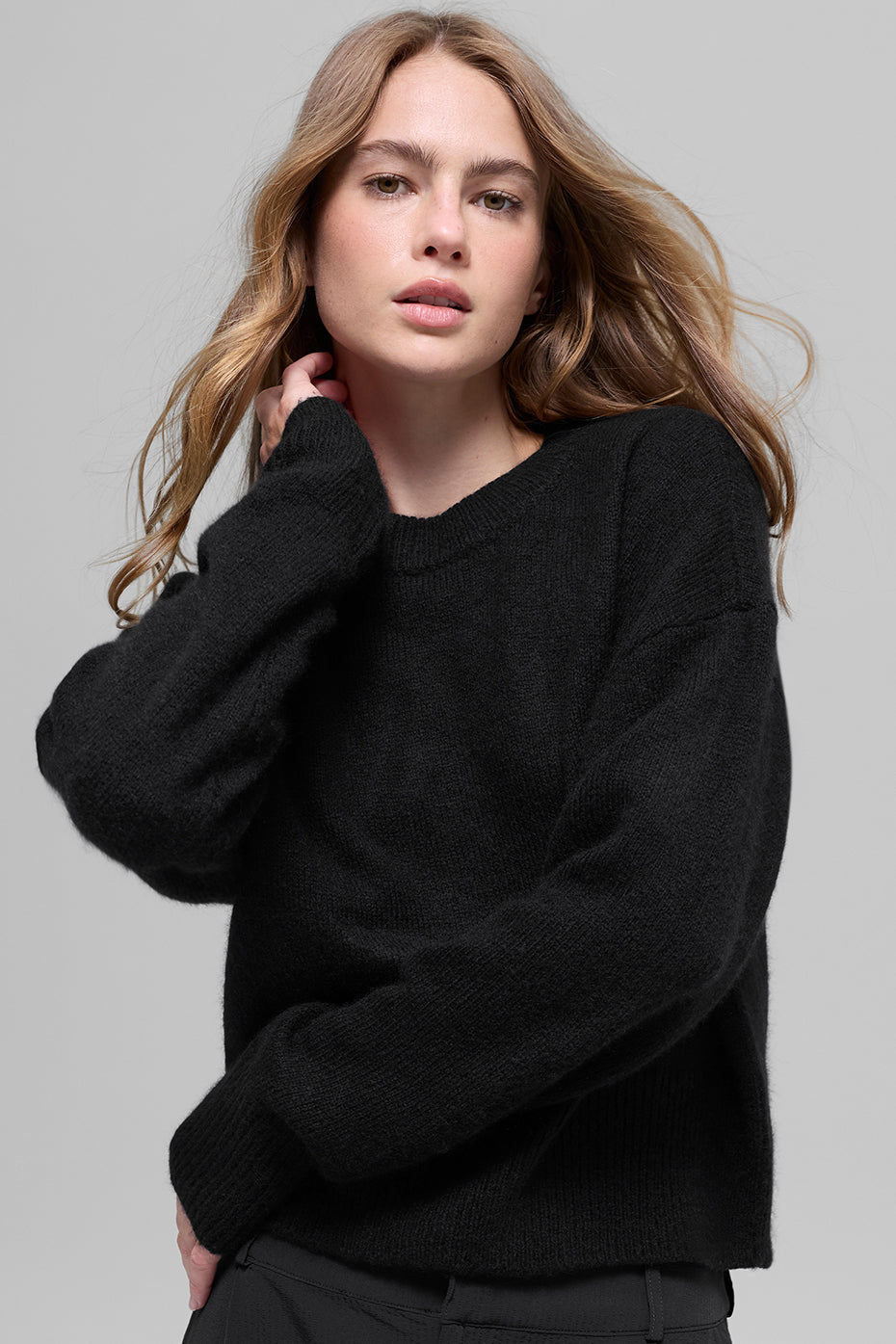 Wool Cashmere Cropped New Class Crewneck Sweater - Black--0