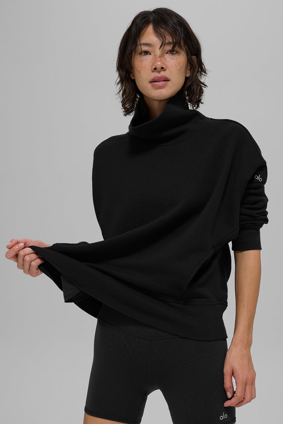 Hazy Mock Neck Pullover - Black--2