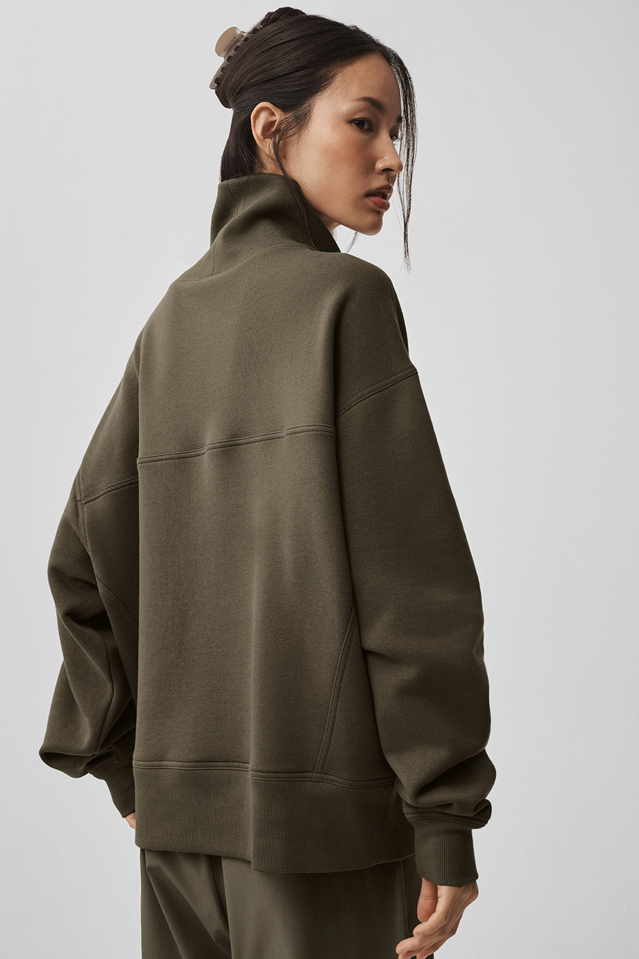 Hazy Mock Neck Pullover - Olive Tree--1