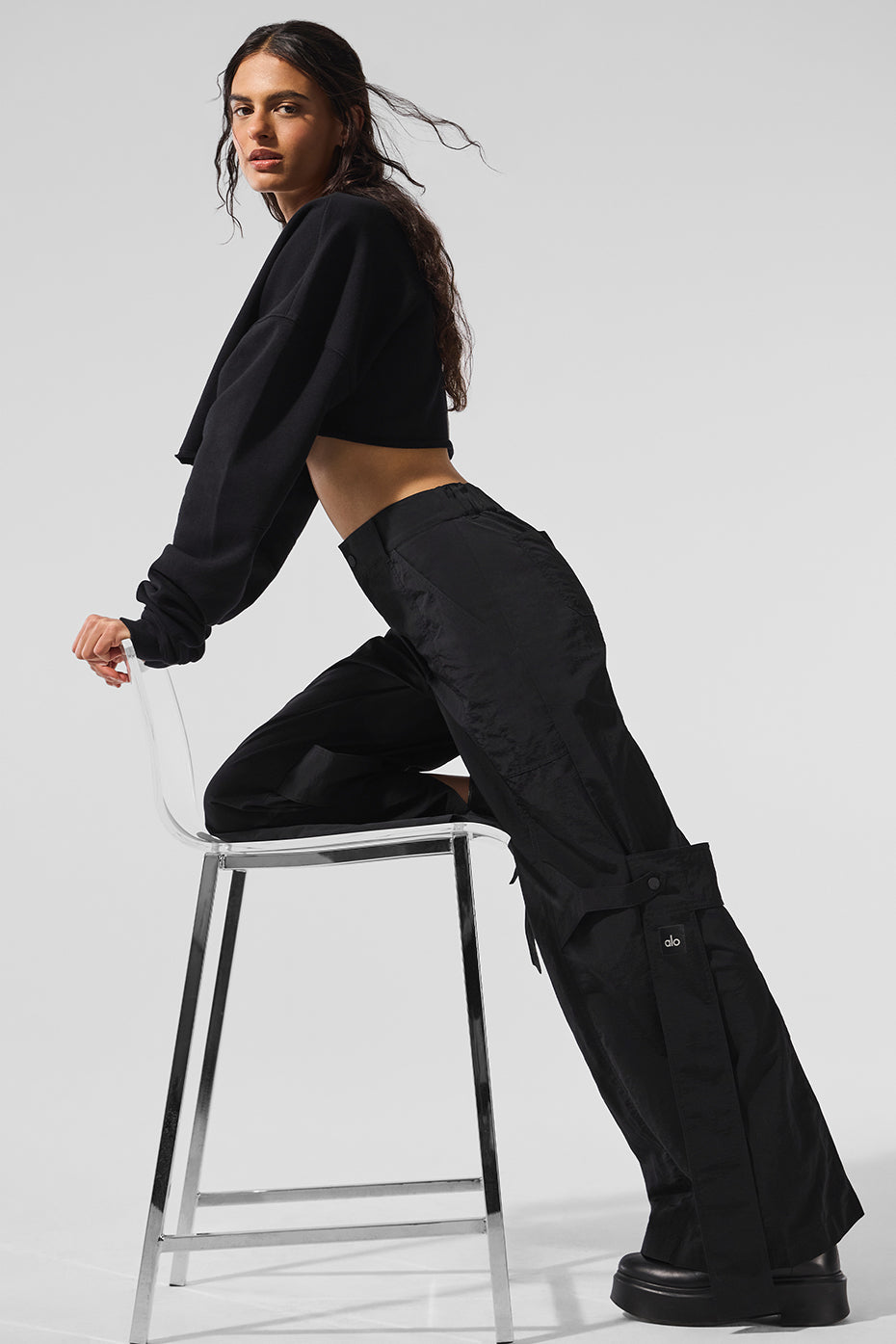 Extreme Cropped Pullover - Black--3