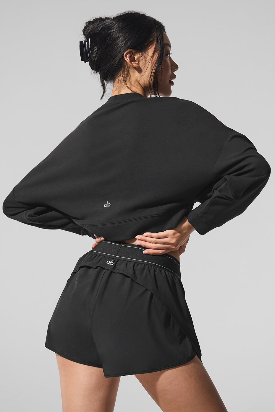 Cropped Sway Crew Neck Pullover - Black--3