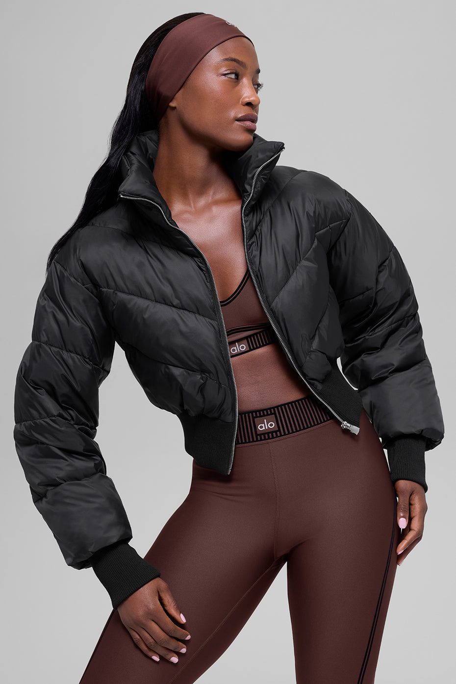 Cropped Atmosphere Puffer - Black--4