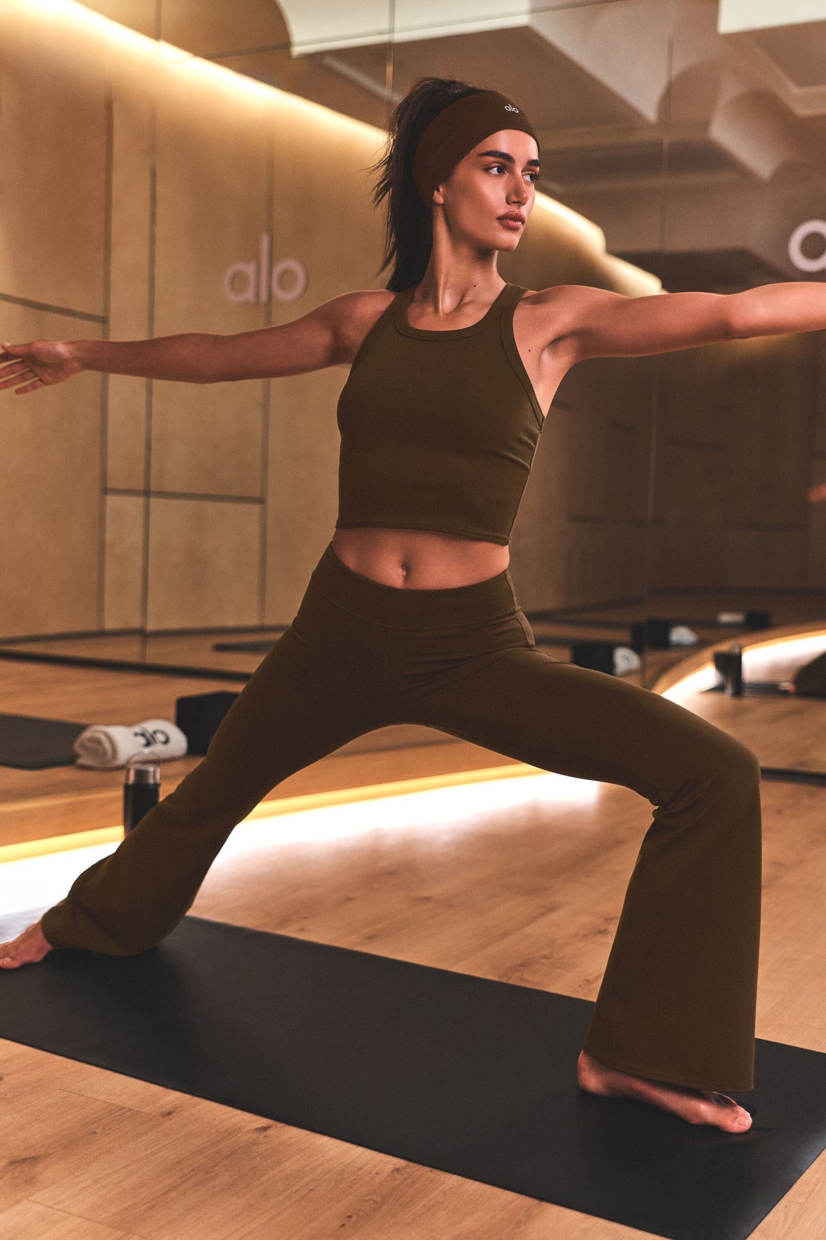 Airbrush Low-Rise Flare Legging (Regular) - Espresso--0
