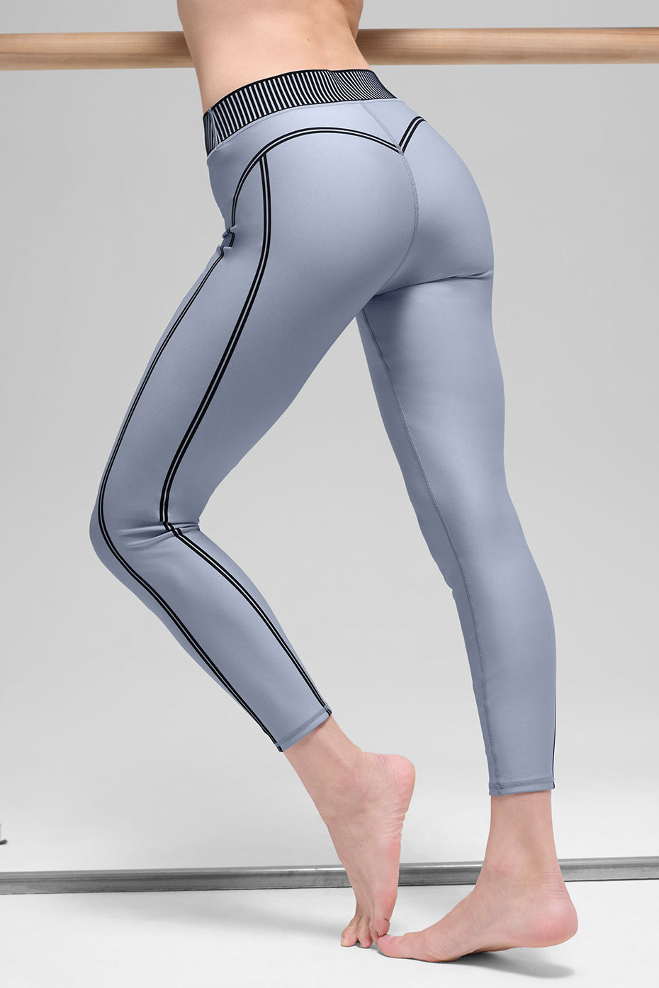 Airlift High-Waist 7/8 Line Up Legging - Winter Frost--1