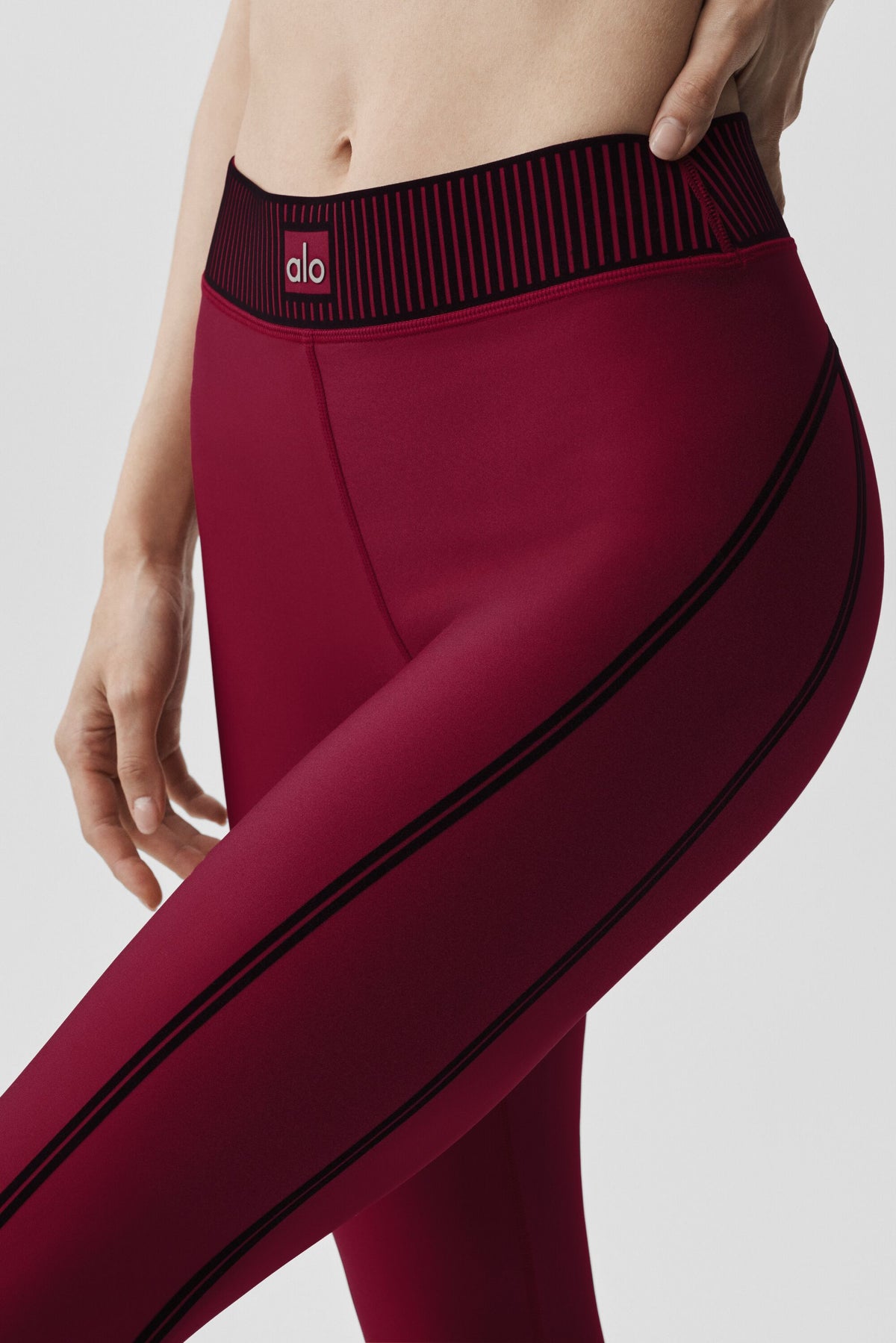 Airlift High-Waist 7/8 Line Up Legging - Summer Romance Red--4