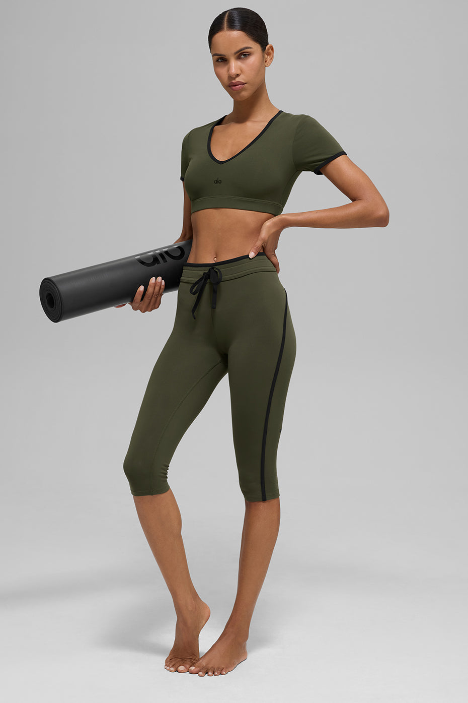 Airbrush High-Waist Race Pace Capri - Green Olive/Black--4