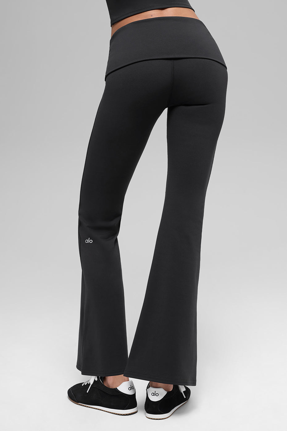 ALO Softsculpt Foldover Flare Legging (Short) - Black--3