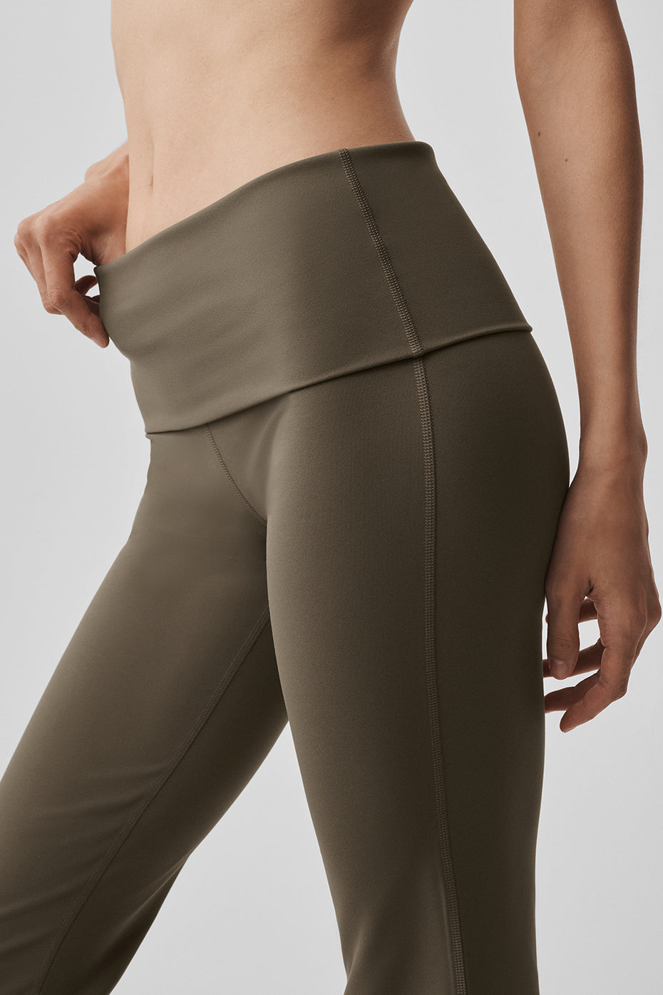 ALO Softsculpt Foldover Flare Legging (Short) - Olive Tree--3