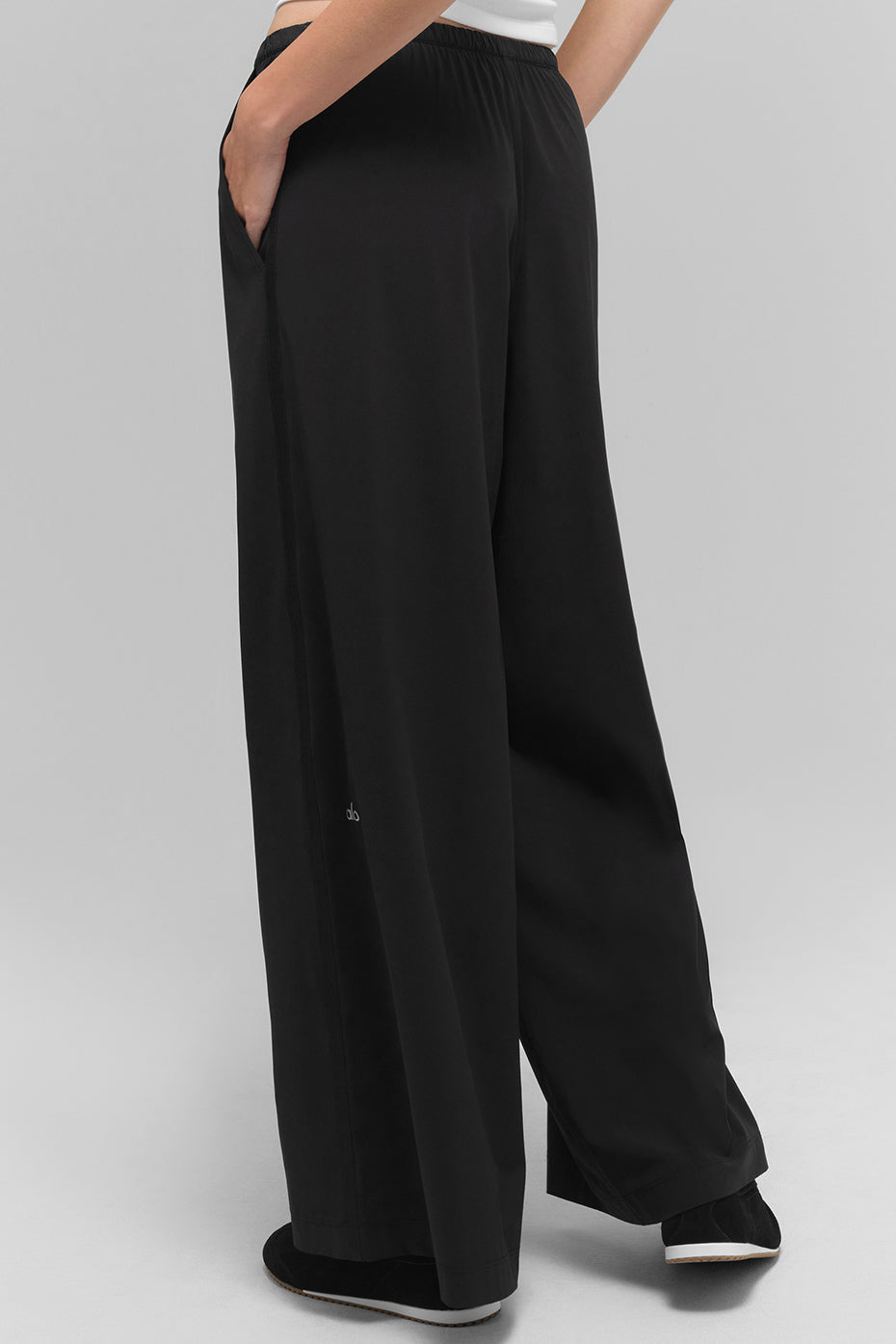 Breezy Wide Leg Pant (Regular) - Black--2