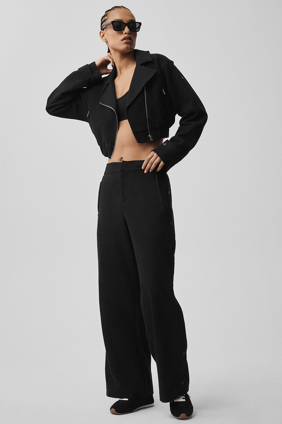 Mid-Rise Cosmopolitan Snap Pant - Black--4