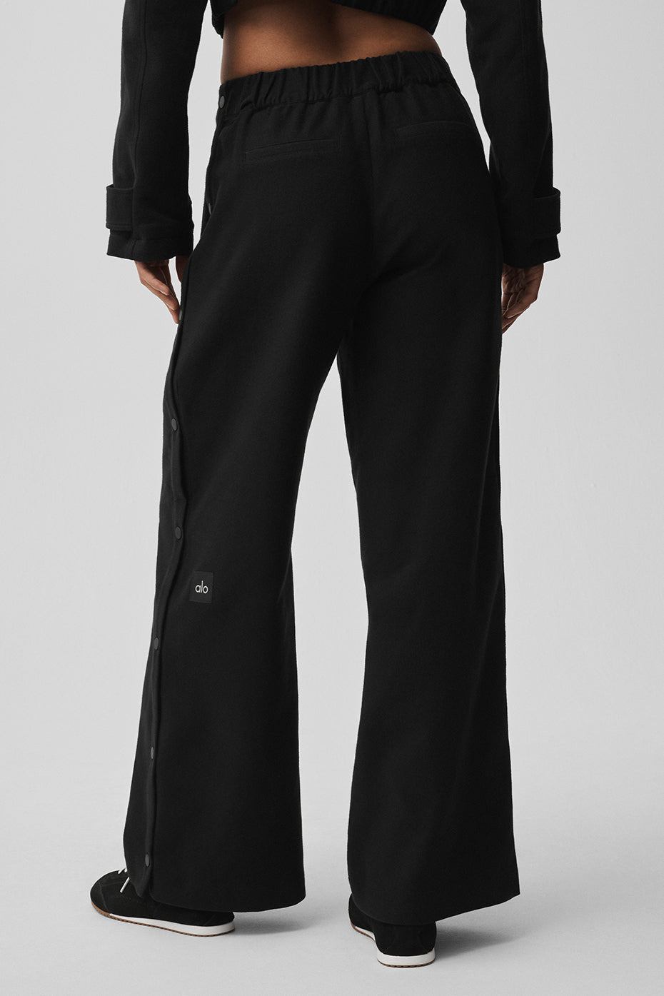 Mid-Rise Cosmopolitan Snap Pant - Black--3