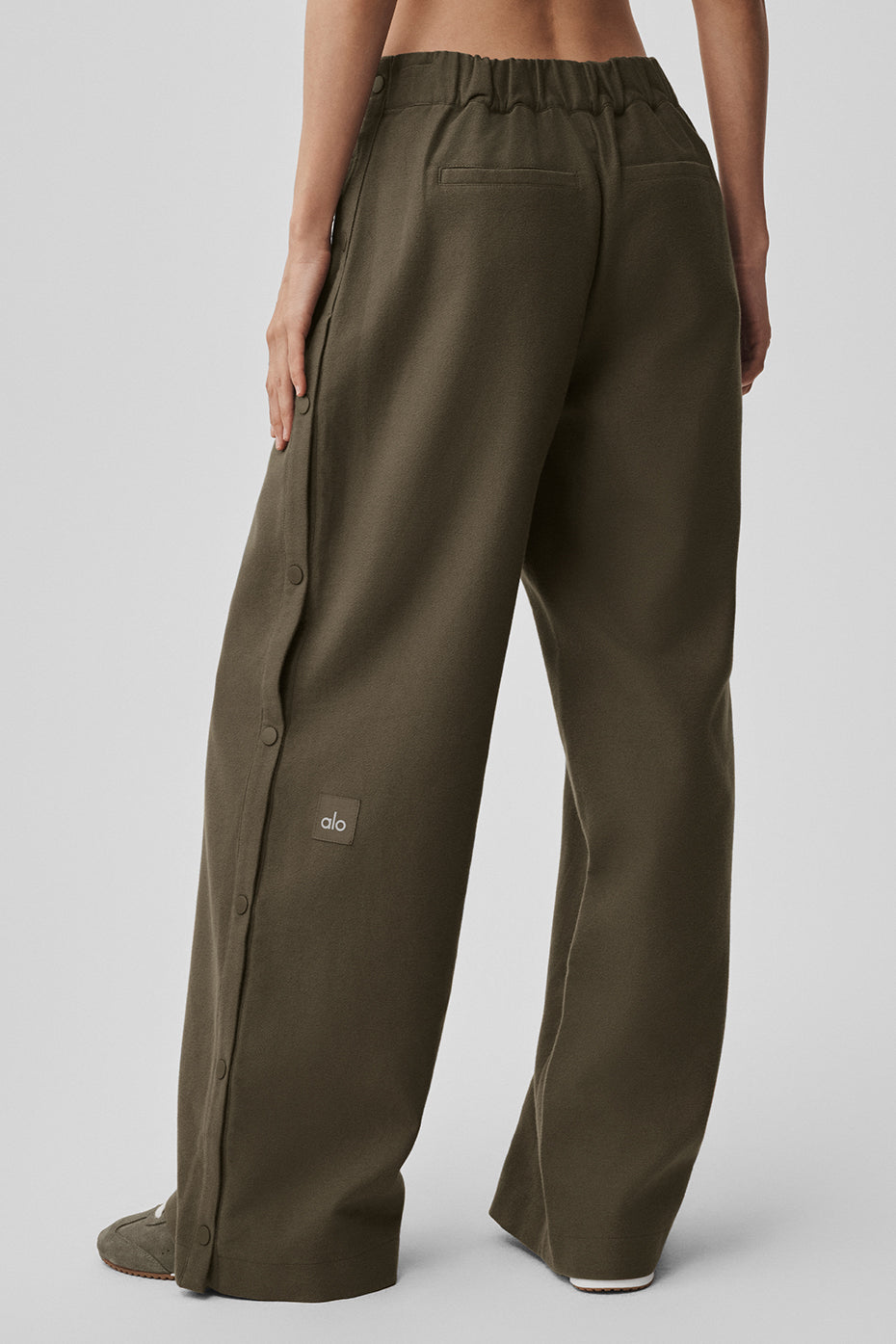 Mid-Rise Cosmopolitan Snap Pant - Olive Tree--2
