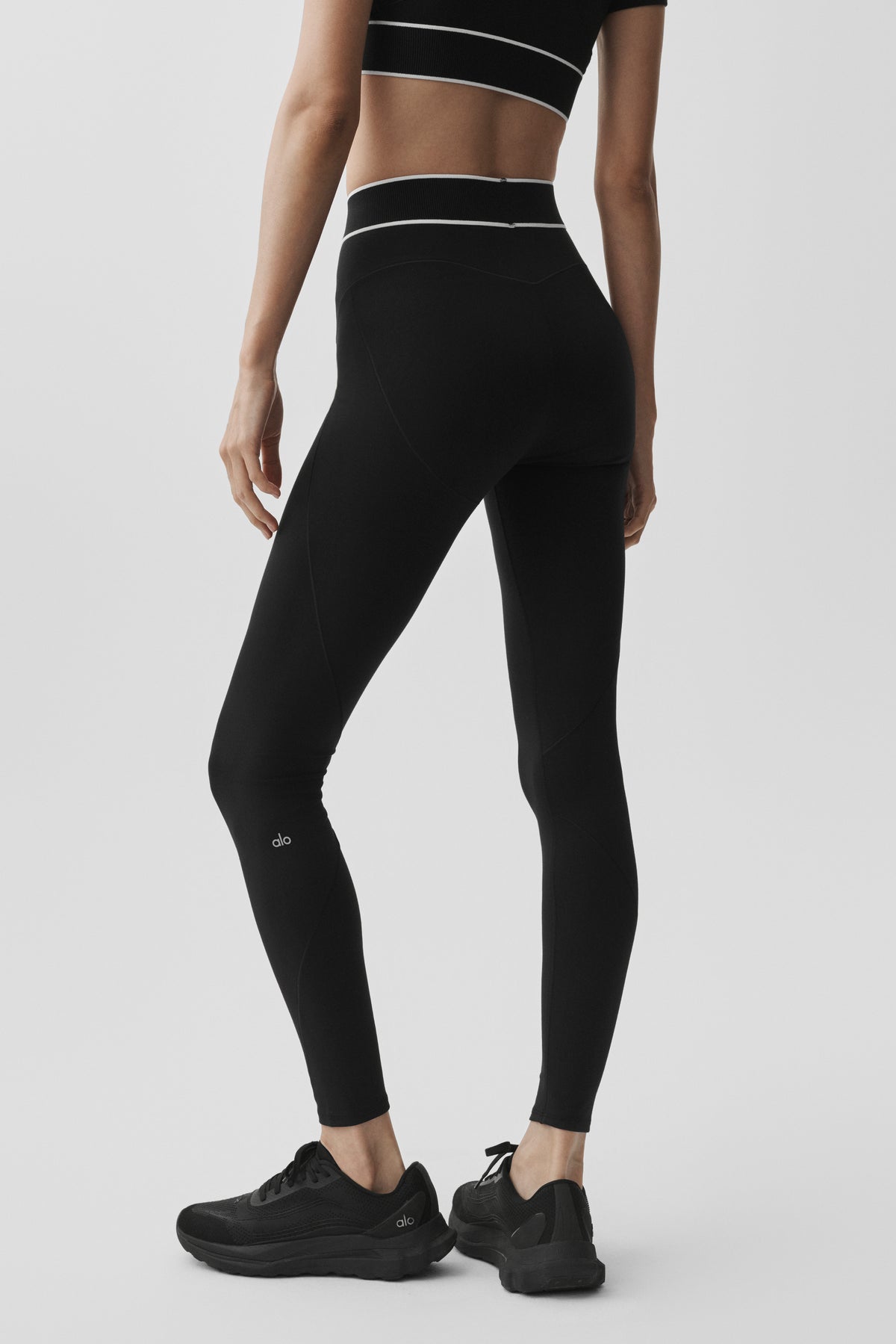 ALO Softsculpt High-Waist Amp It Up Legging - Black--3