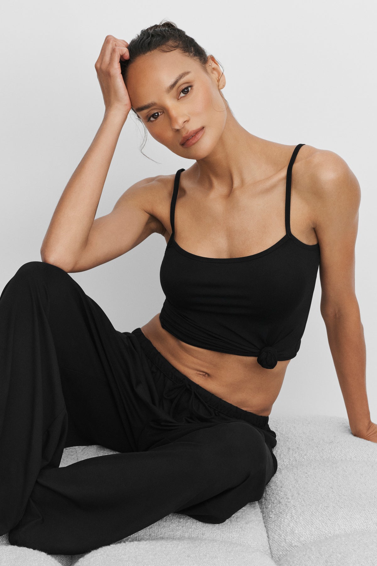 Alosoft Mid-Rise Finesse Wide Leg Sweatpant - Black--4