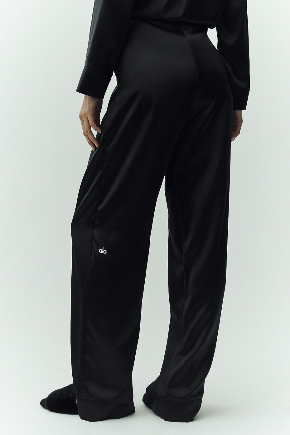 Silk Luminous Pant (Long) - Black--3
