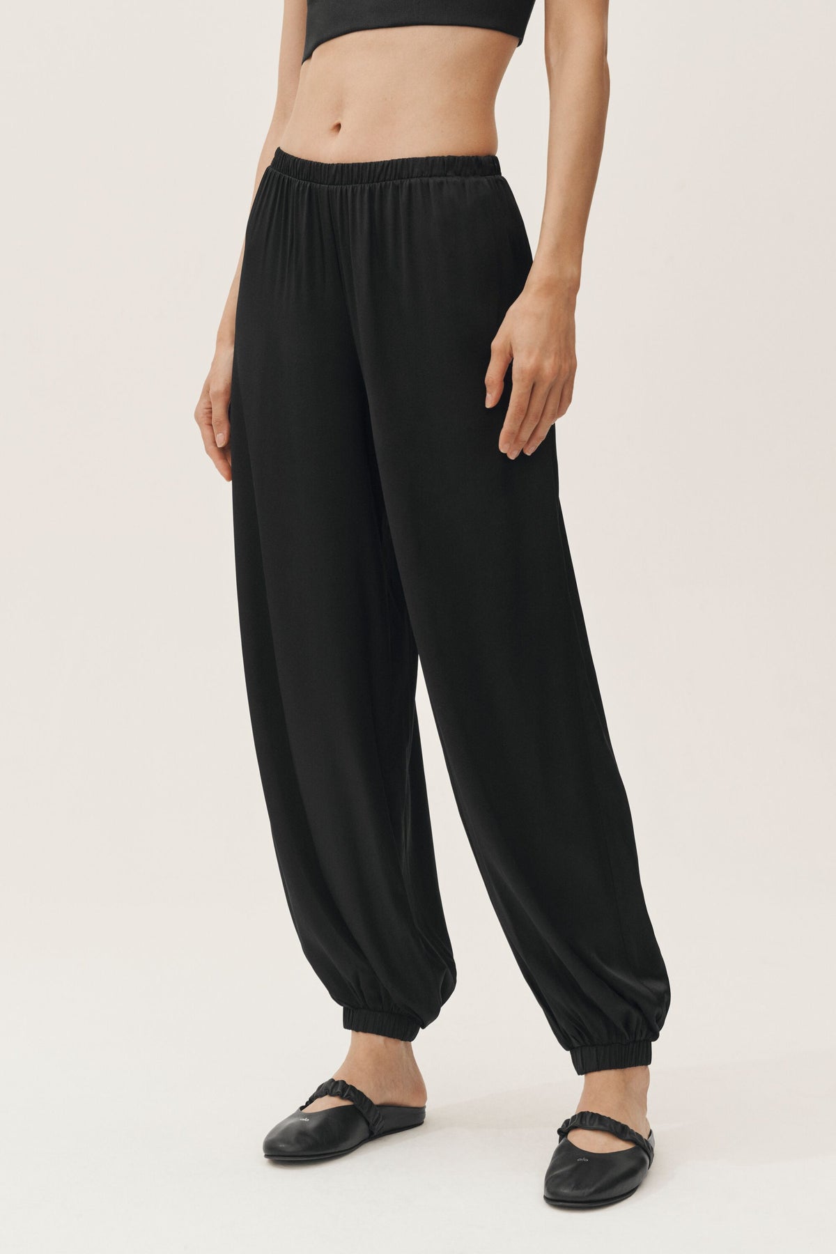 Silk Blend High-Waist Radiance Pant - Black--0
