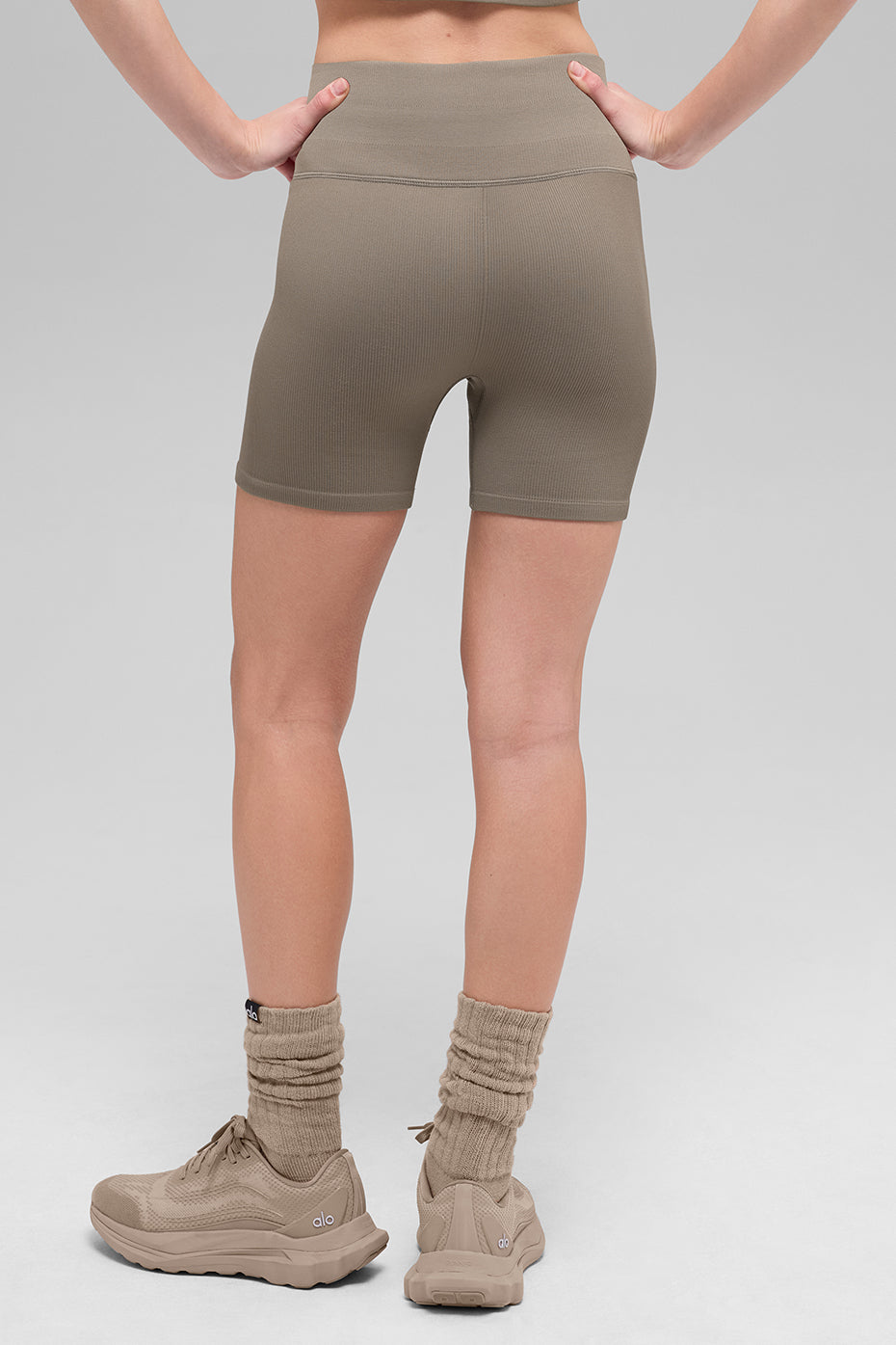 5" Seamless Ribbed Favorite Short - Light Cocoa--2