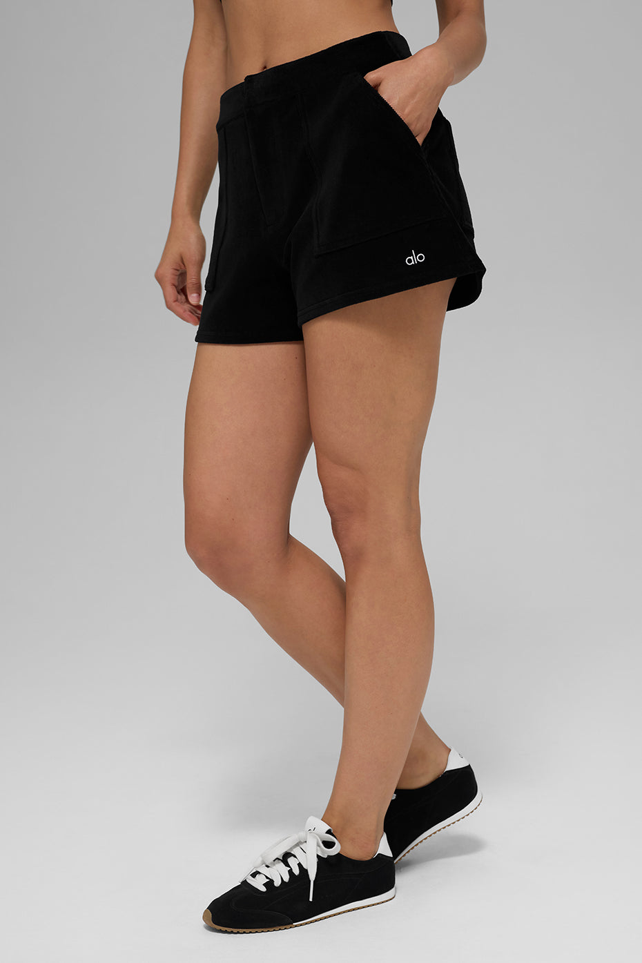 Micro Corduroy On Duty Short - Black--0