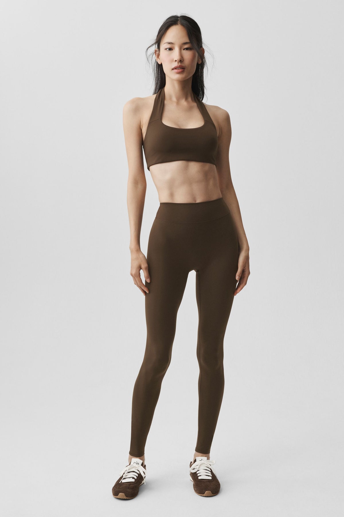 ALO Softsculpt Feel The Heat Halter Bra - Espresso--4